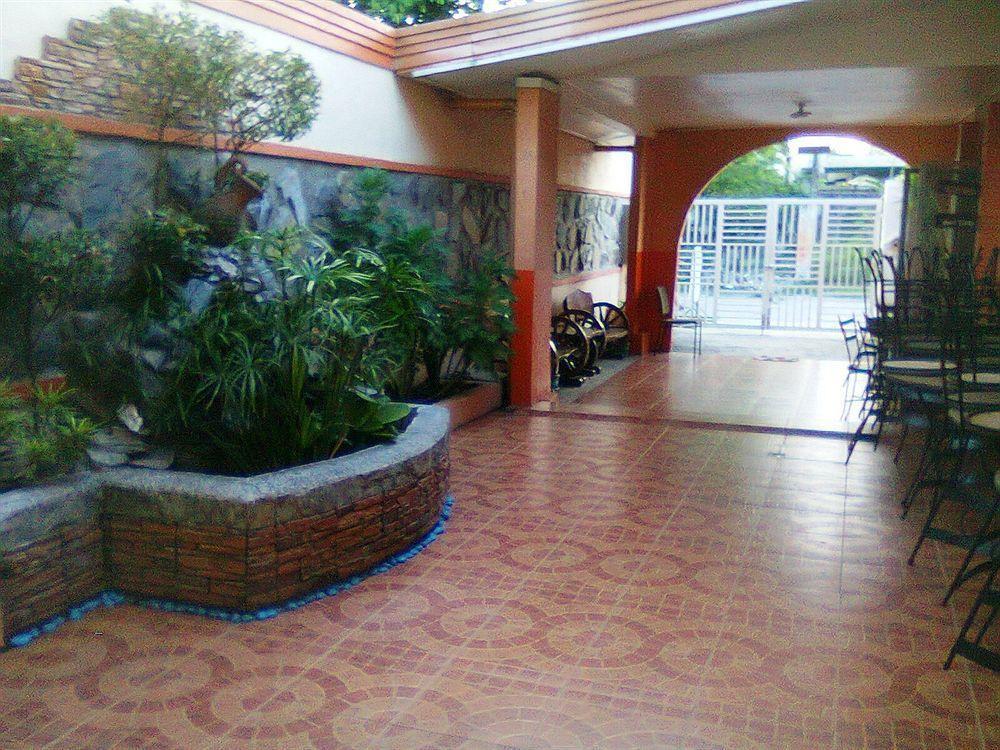 Gani Hotel Angeles Exterior photo
